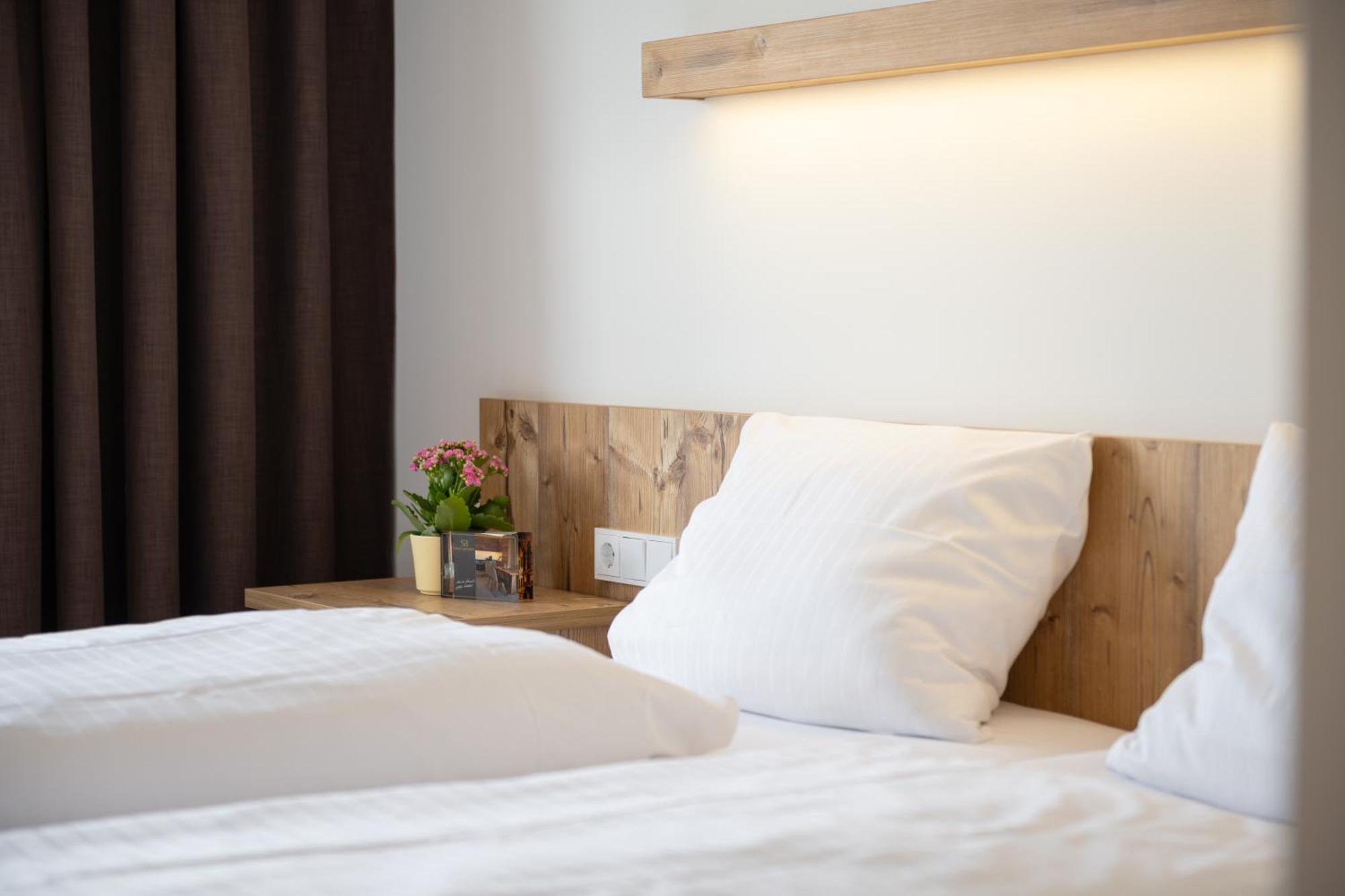 Snooze Apartments Holzkirchen  Ngoại thất bức ảnh
