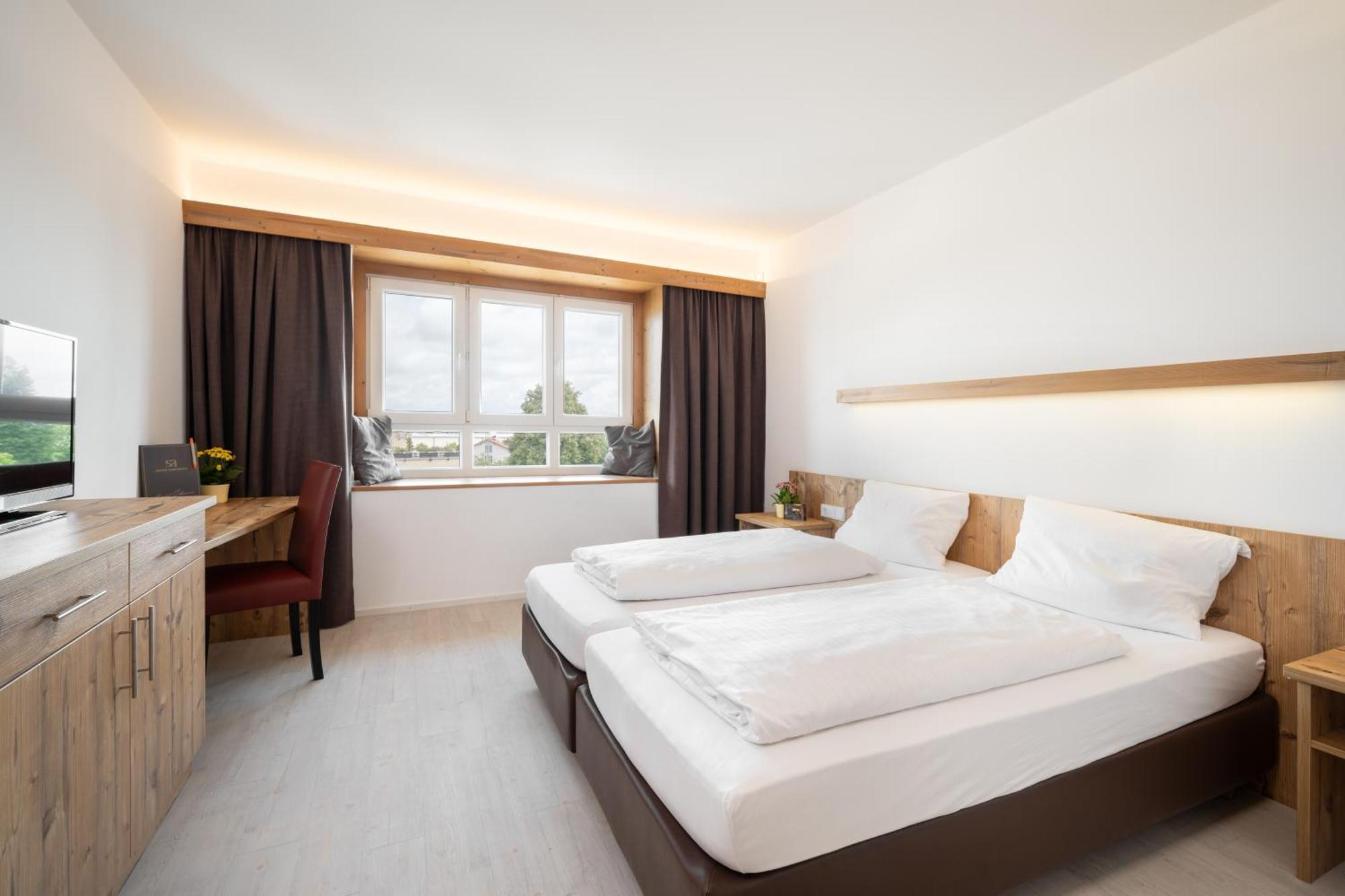 Snooze Apartments Holzkirchen  Ngoại thất bức ảnh