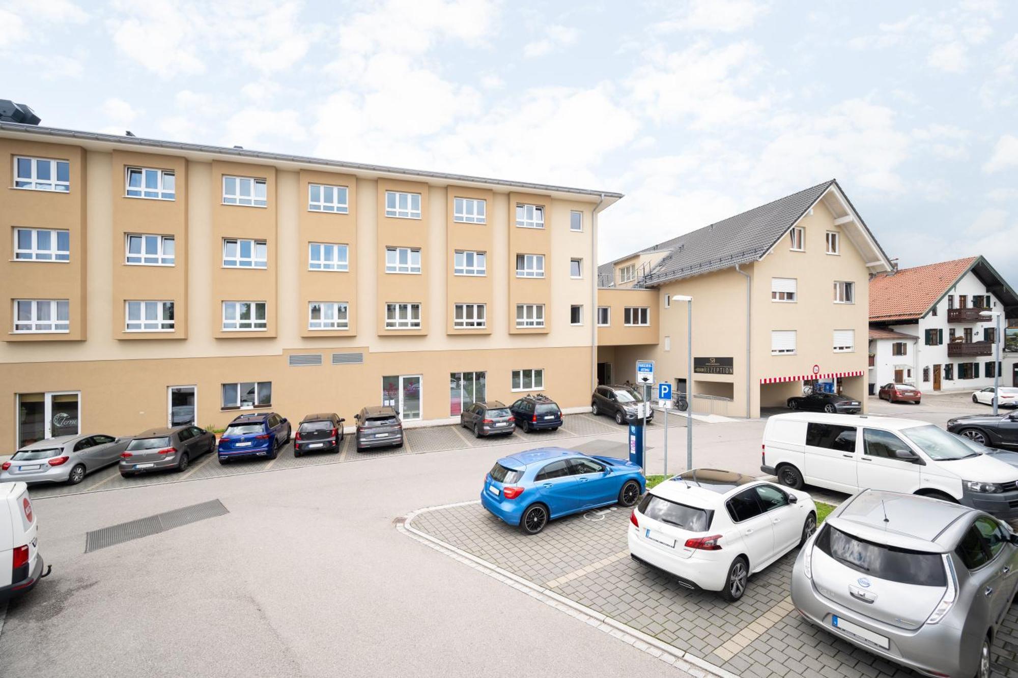 Snooze Apartments Holzkirchen  Ngoại thất bức ảnh