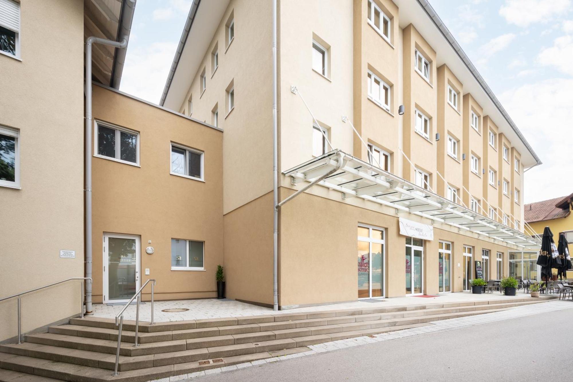 Snooze Apartments Holzkirchen  Ngoại thất bức ảnh